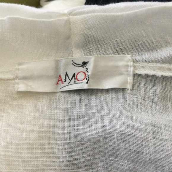 Beautiful Linen Top from Italy - Picture 2 of 7